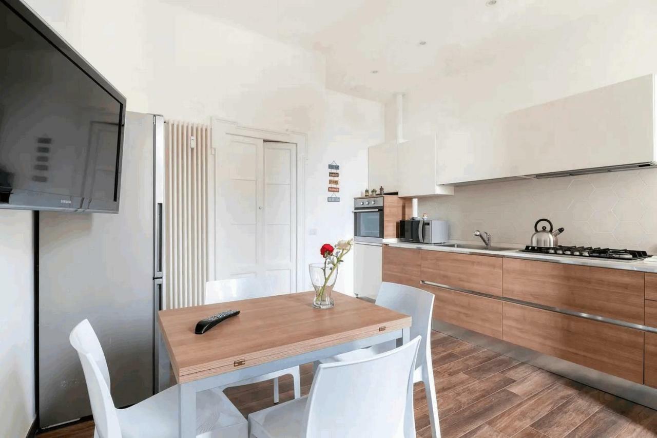 Isola View Renovated Apartment มิลาน ภายนอก รูปภาพ
